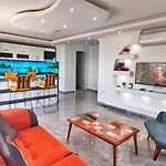 2 Bedroom With Private Pool In Uzumlu וילה קלקן